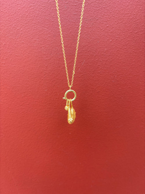 All spicy pendant