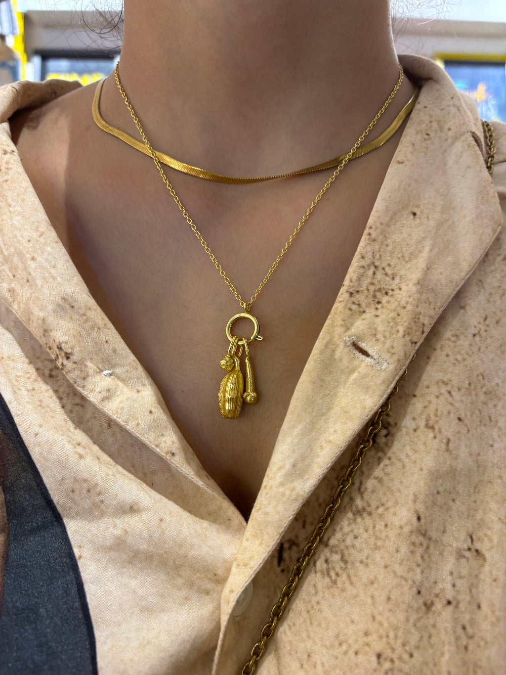 All spicy pendant