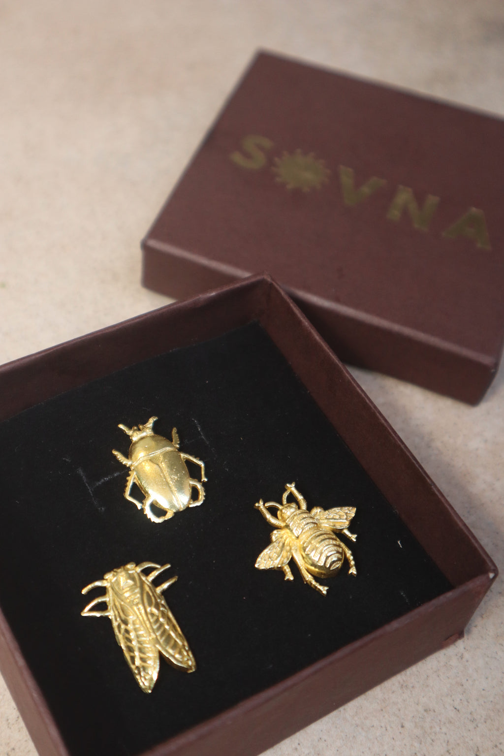 Brooches- set of 3