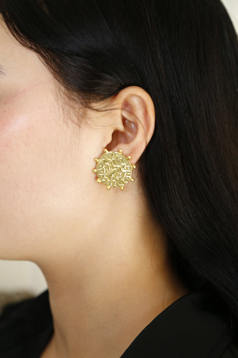 Big coin studs by Sovna