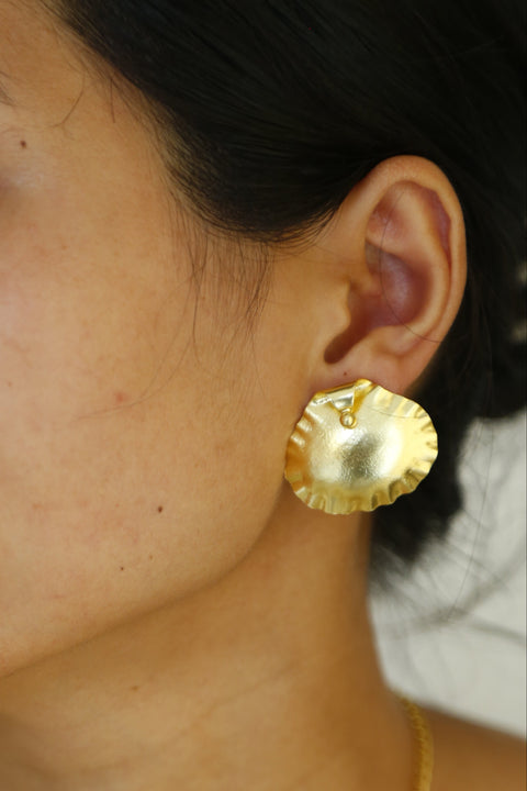 Seashell studs by Sovna