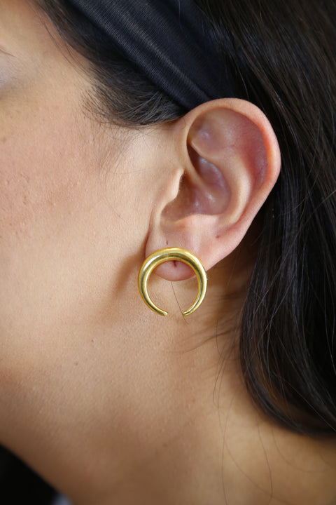 Cresent moon studs by sovna