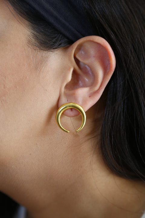 Cresent moon studs by sovna
